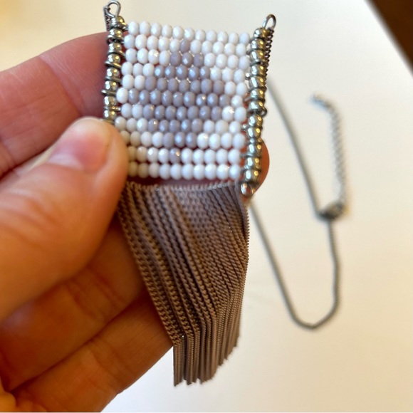 Beautiful Beaded necklace - Picture 5 of 5